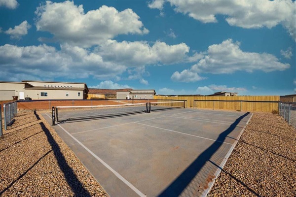 Community Pickleball Courts