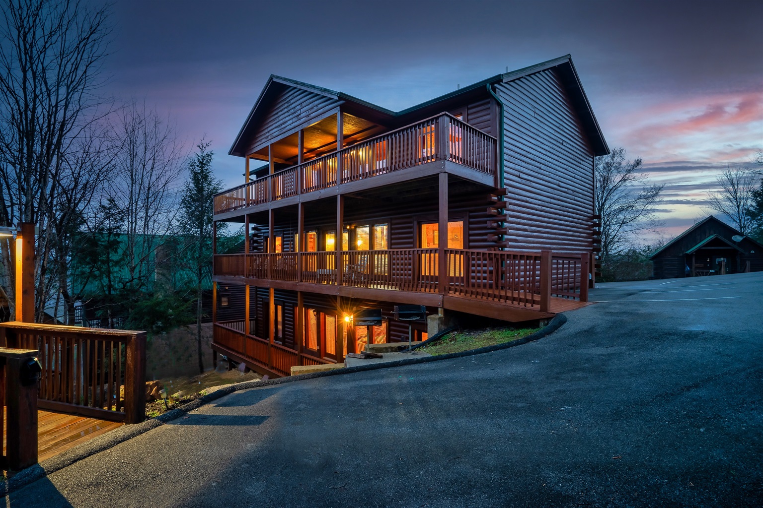 Arrive to a warm, welcoming cabin where families and friends can settle in comfortably just minutes from Pigeon Forge.