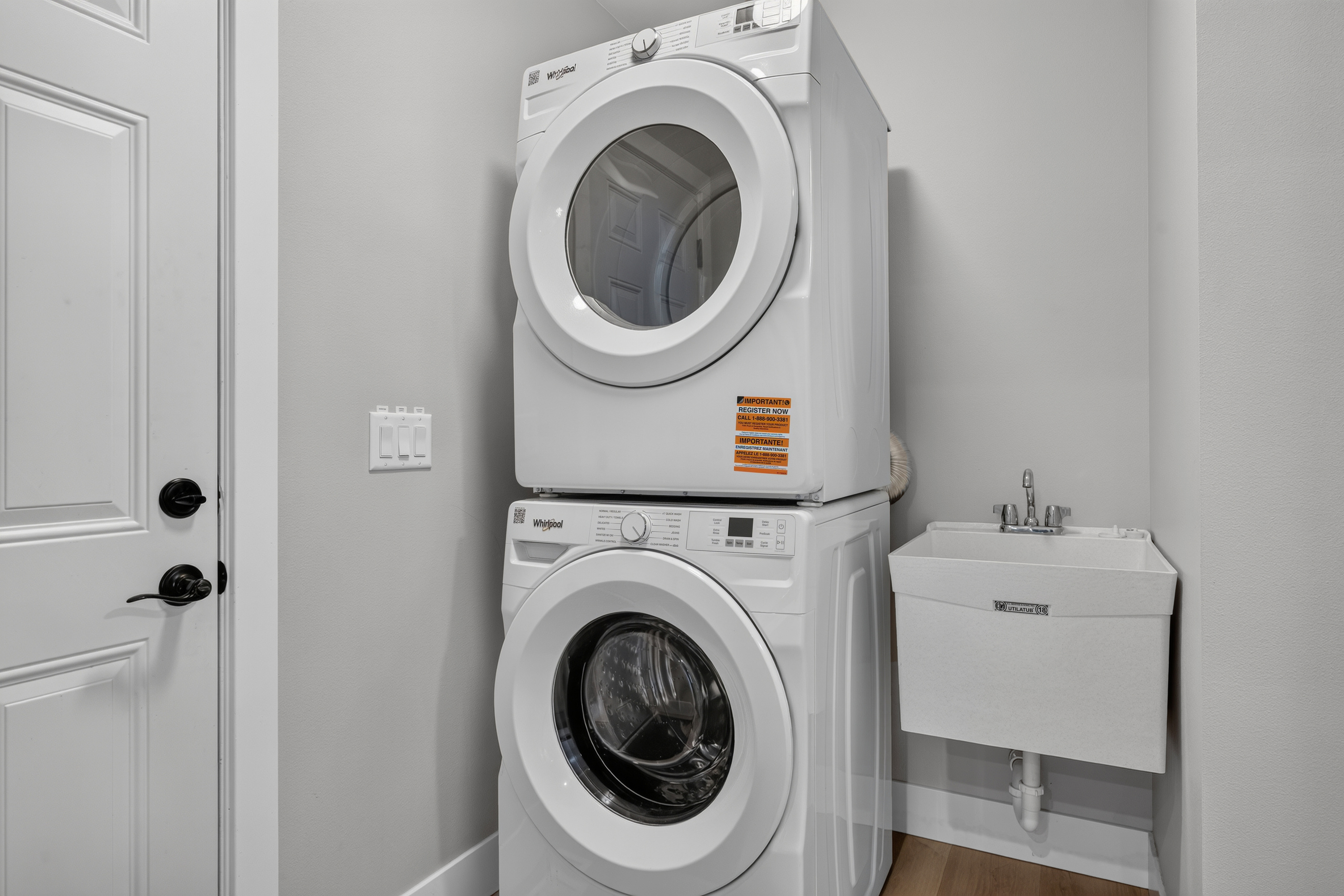 Lounge laundry area