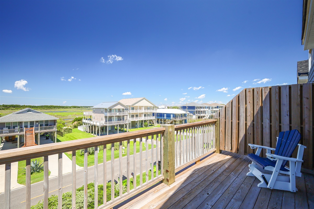 Overlooking the neighborhood