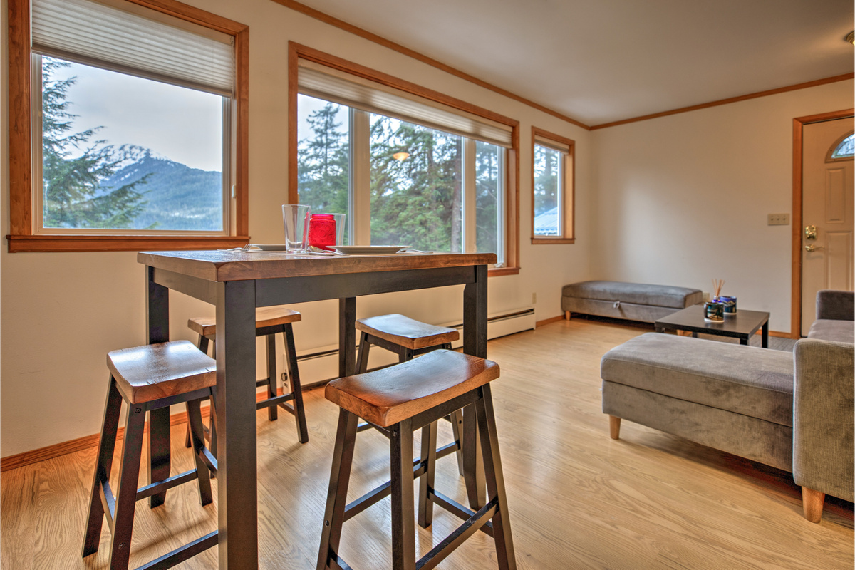 Whether relaxing on the sofa or eating together the beauty of Alaska will surround you.