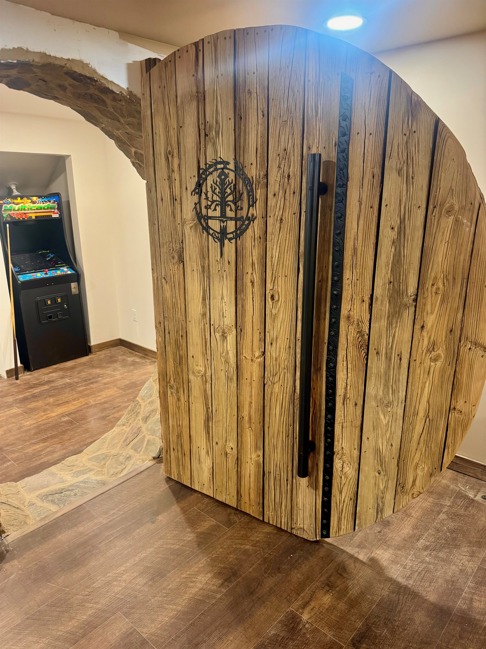 Hobbit door