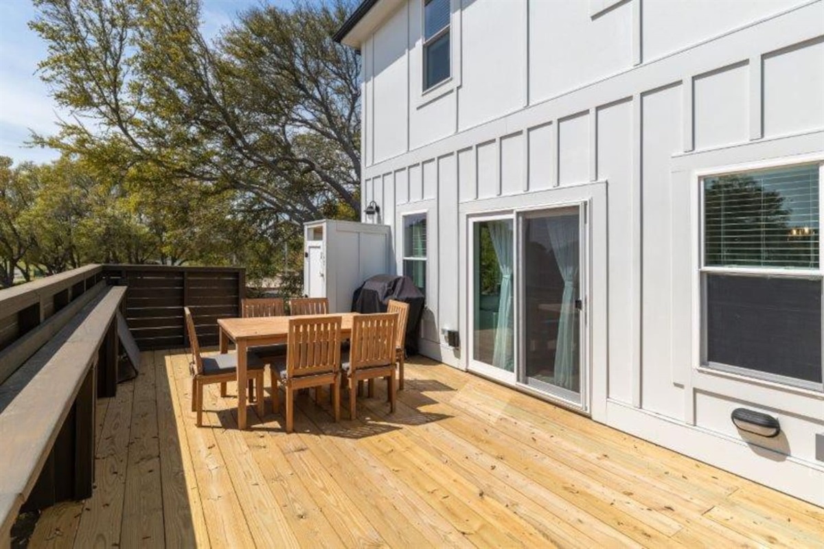 Exterior Dining area