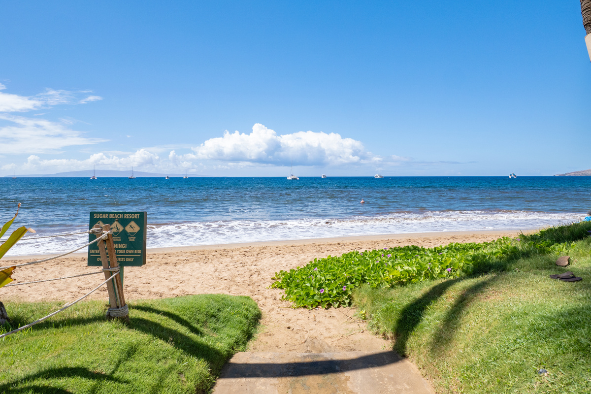 Direct Sugar Beach Access