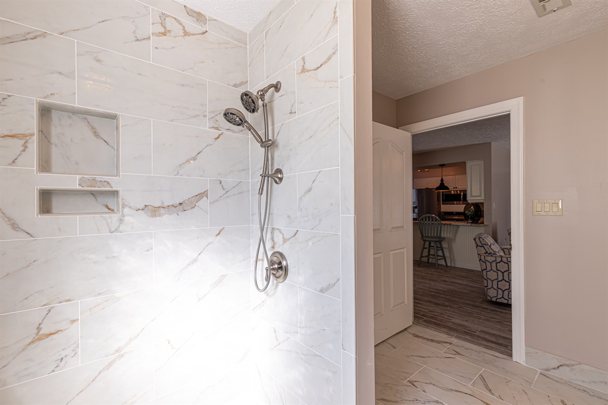 2nd Bathroom