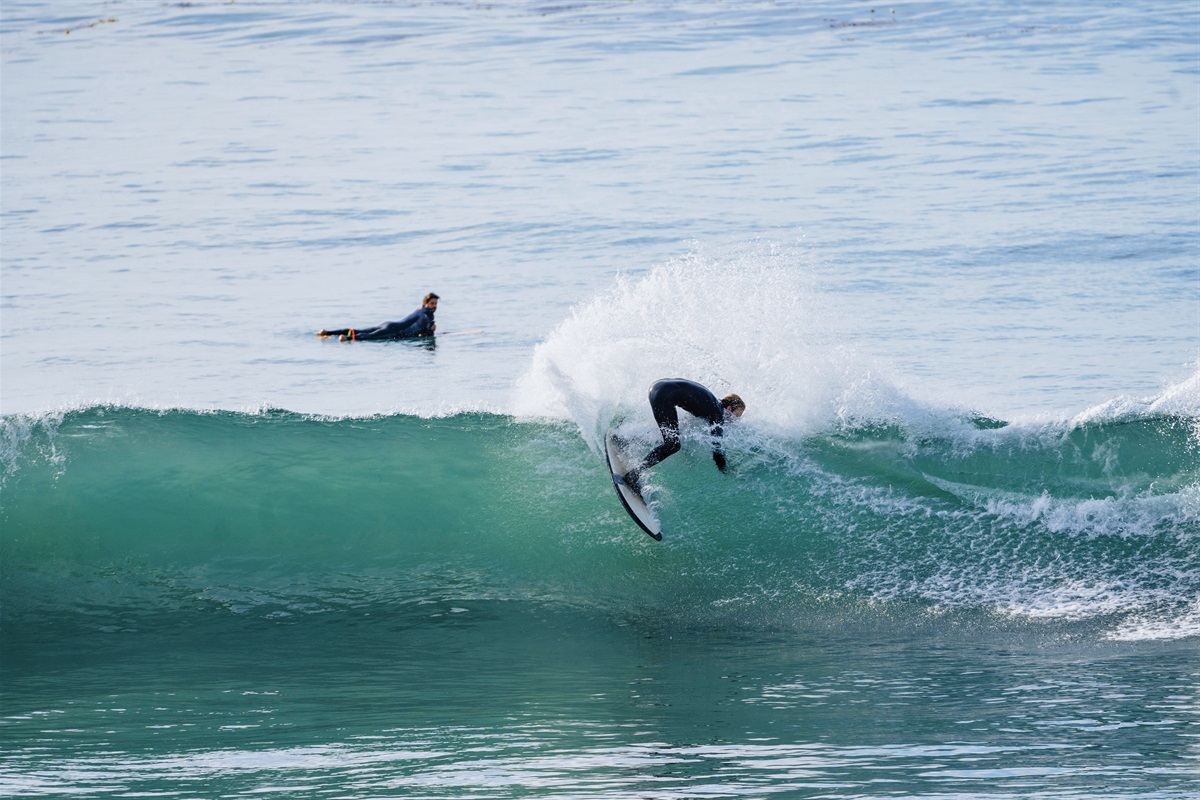 Las Gaviotas Surfing