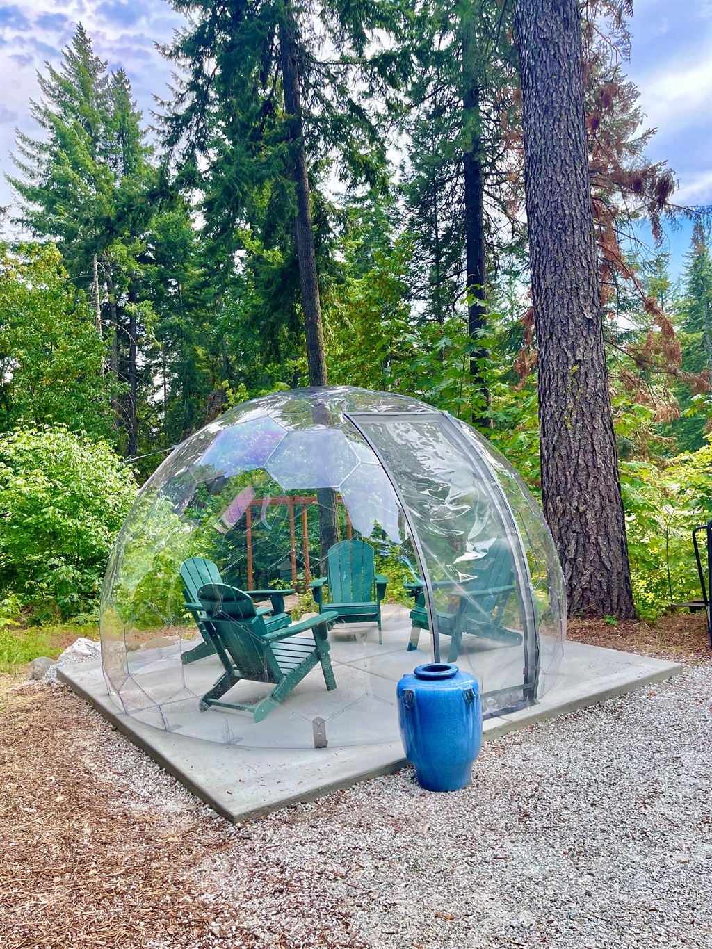 Geo Dome - lounging under the stars, all year round!