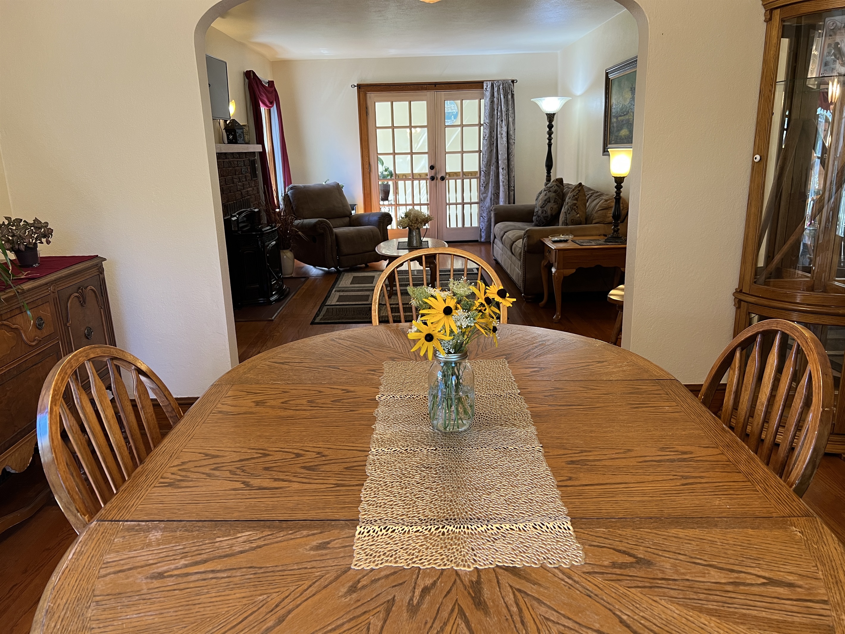 Dining room into living room