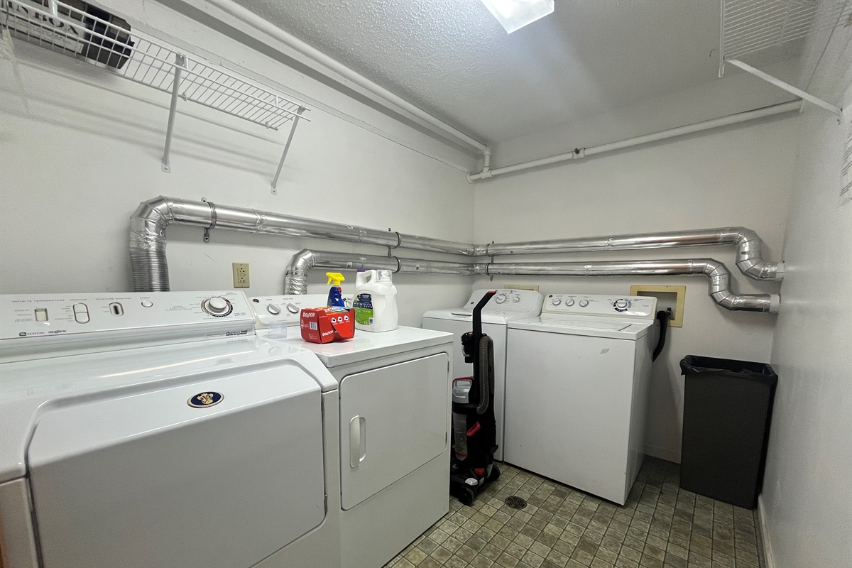 Shared (free) laundry room