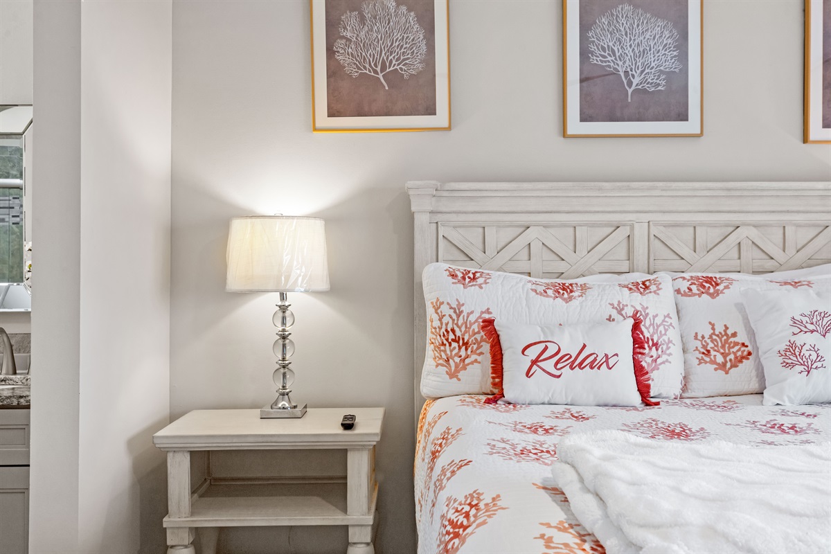Relaxing coastal details and plush bedding for a comfortable stay