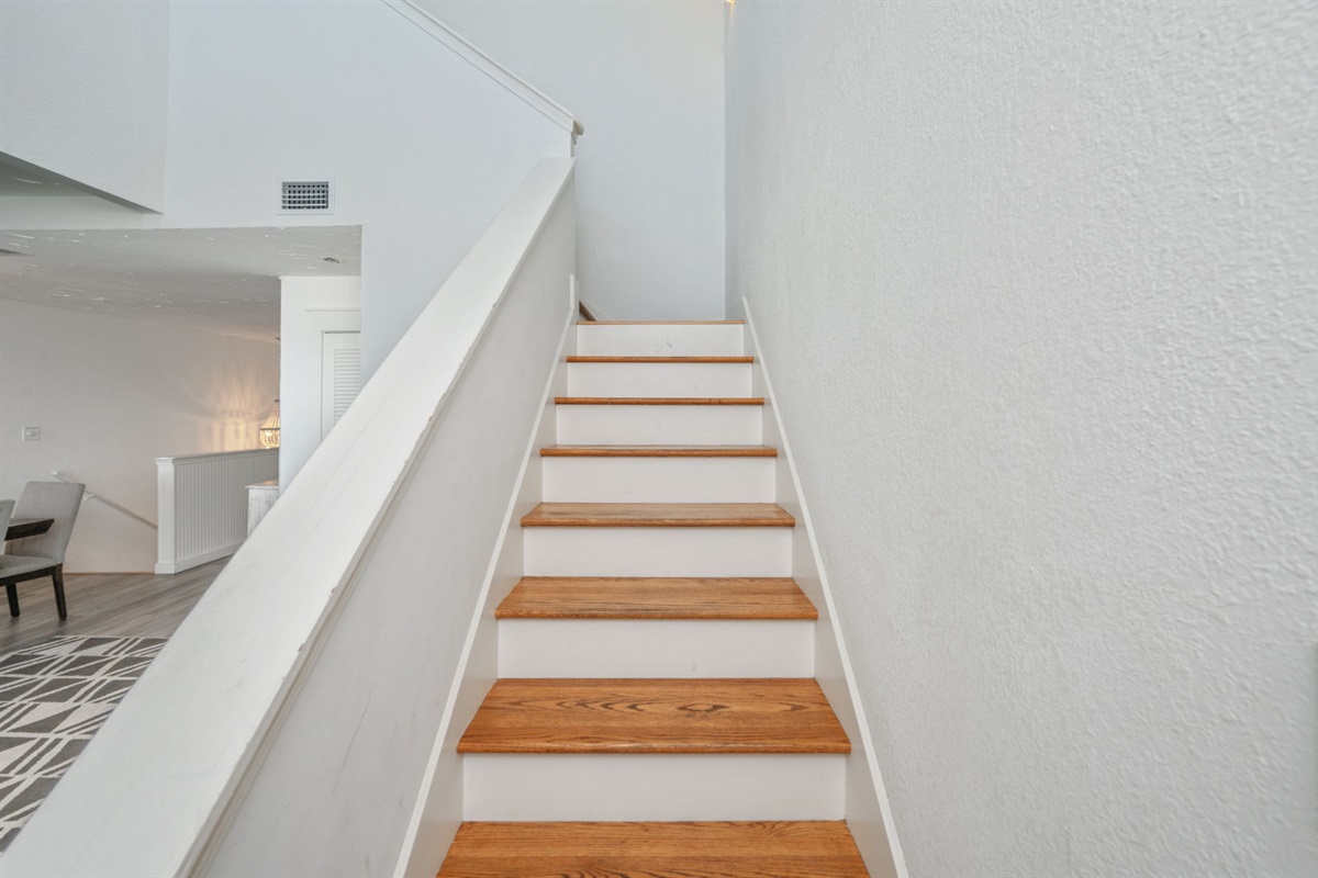 Seawinds 8 - Steps from second to third level