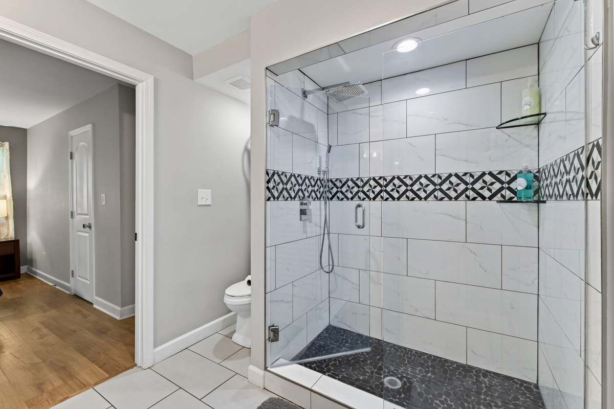 Enjoy the large oversize shower