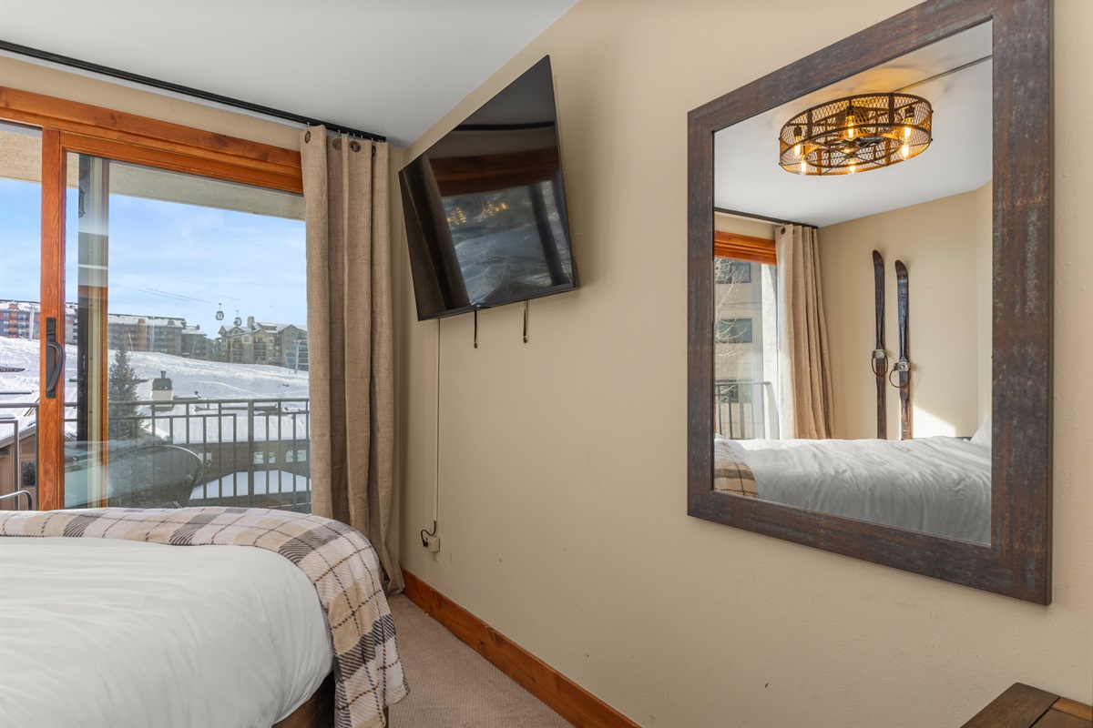 Bedroom 2 | Smart TV