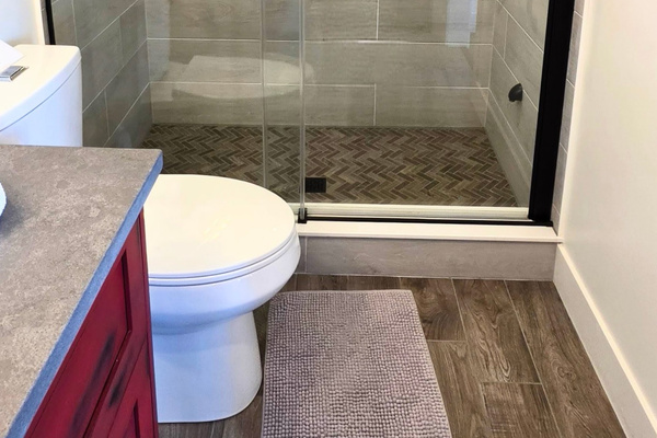 Lower floor bathroom