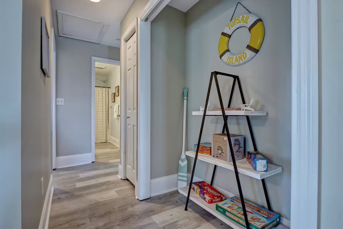 Bed linens and bath towels provided!