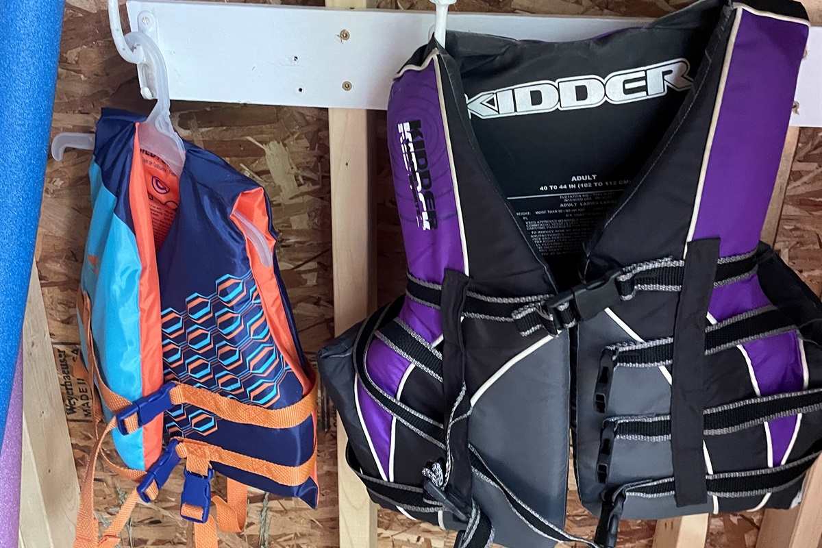 1 youth and 1 adult life vest