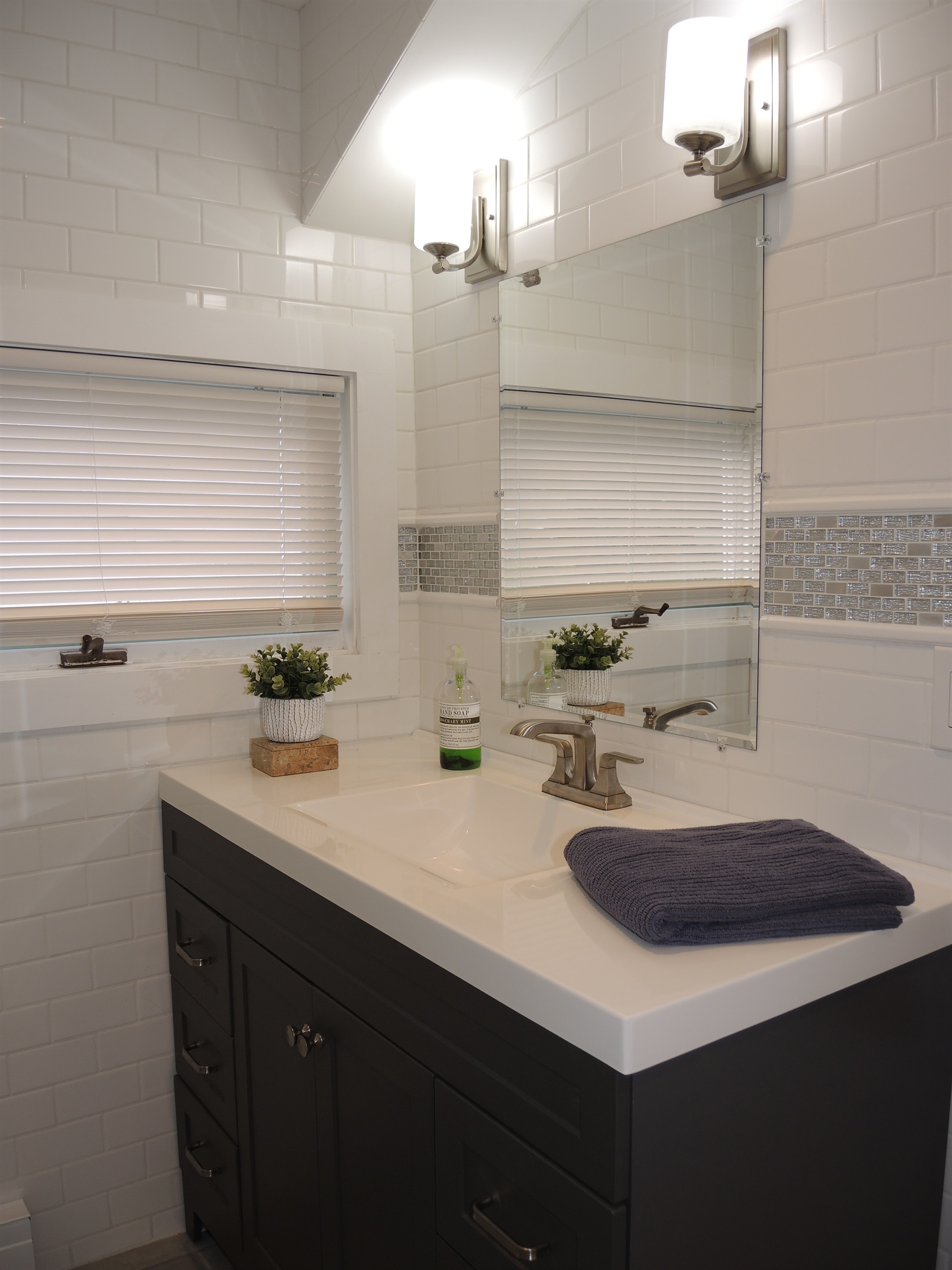 1st floor bath off living area