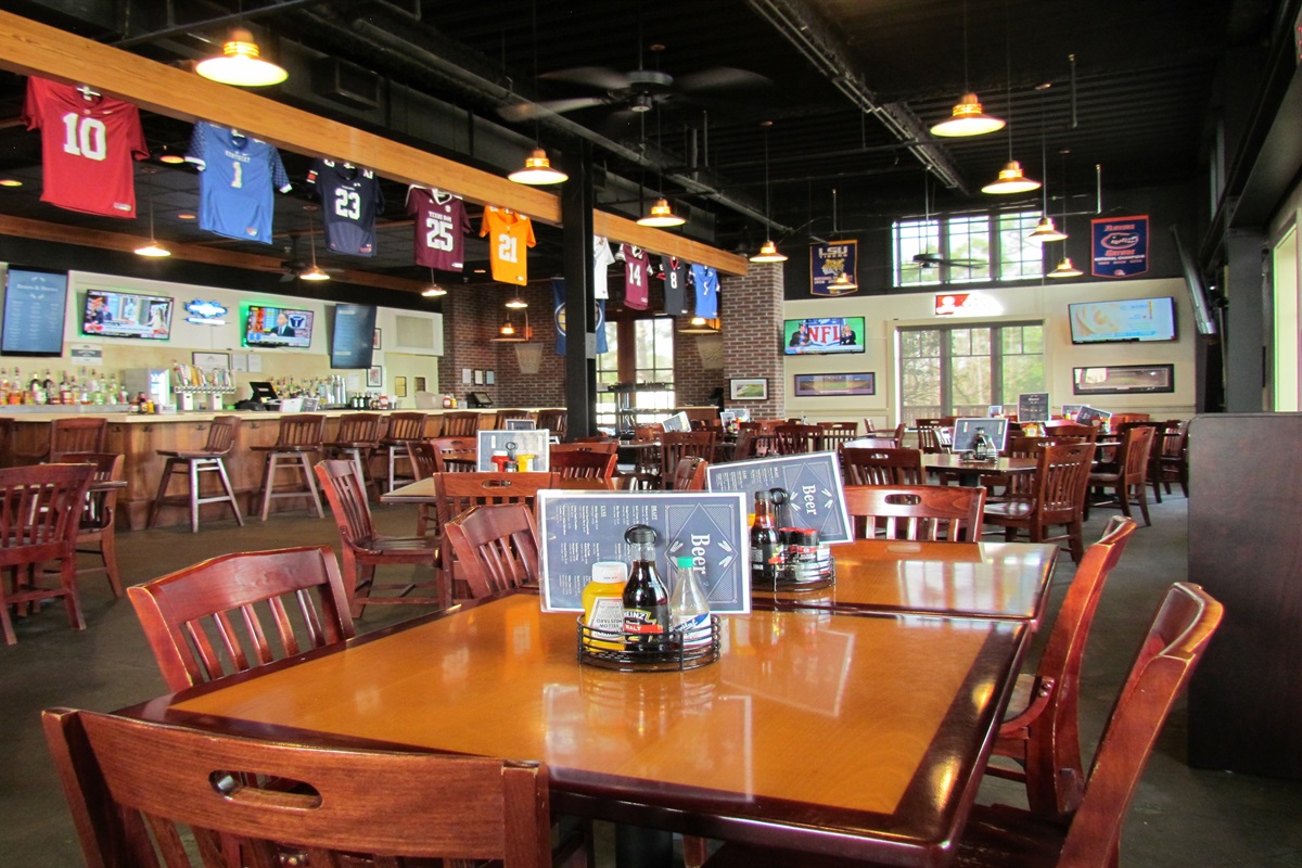 Catch your favorite game and eats at the Village HIdeaway Sports Bar and Grill. Practice your swing at the Golf Simulator, play your favorite arcade games and have a casual night of fun with family and friends.