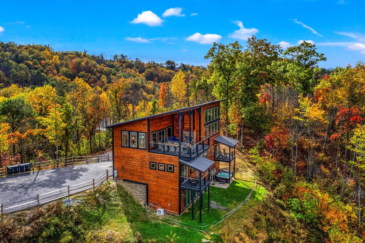 Beautiful fall foliage and lots of level parking