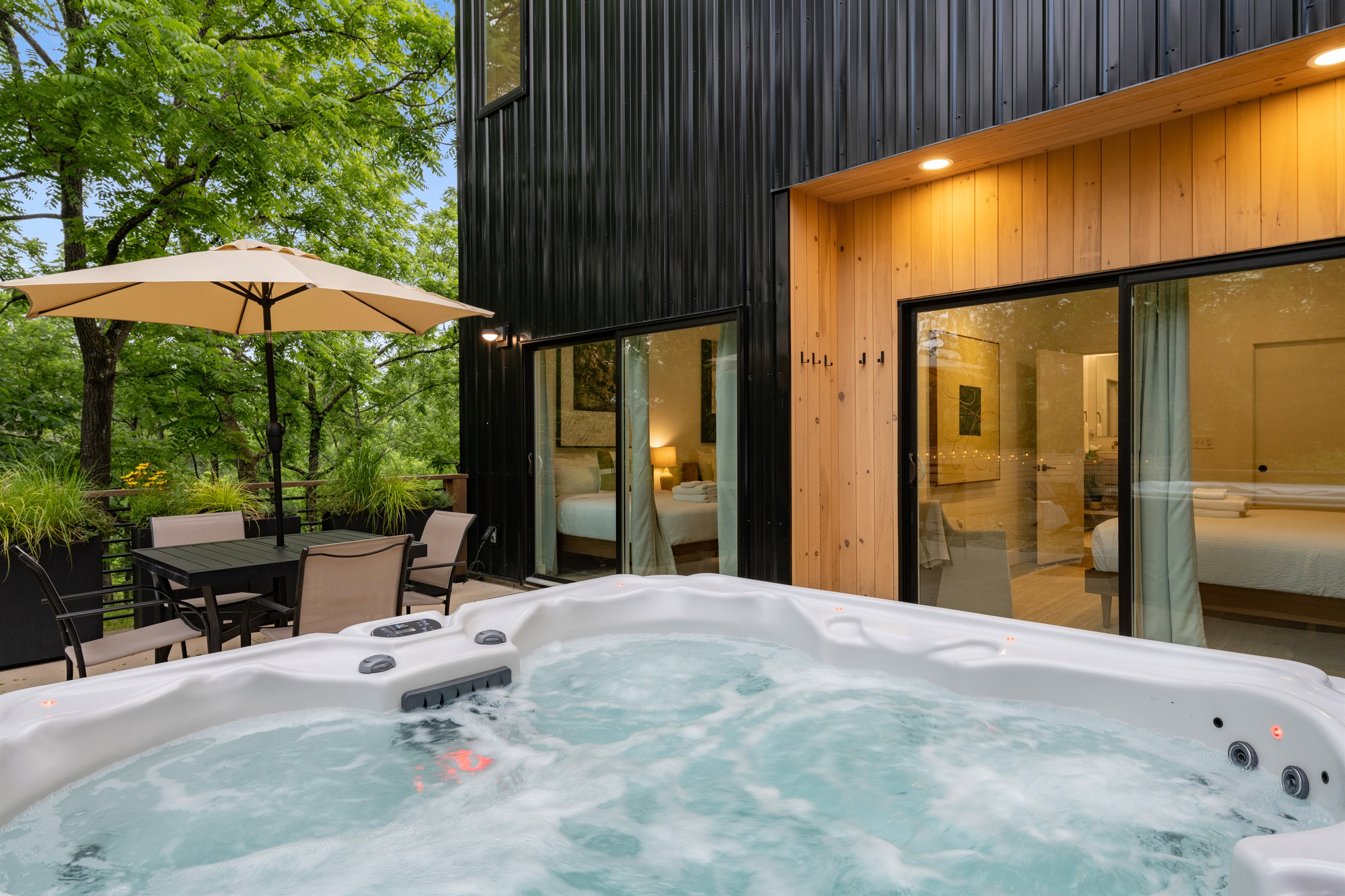 {Hot Tub} Hot Tub right outside the first floor bedrooms at Gallery House.