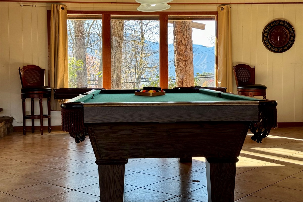 SPRING GAME ROOM VIEW