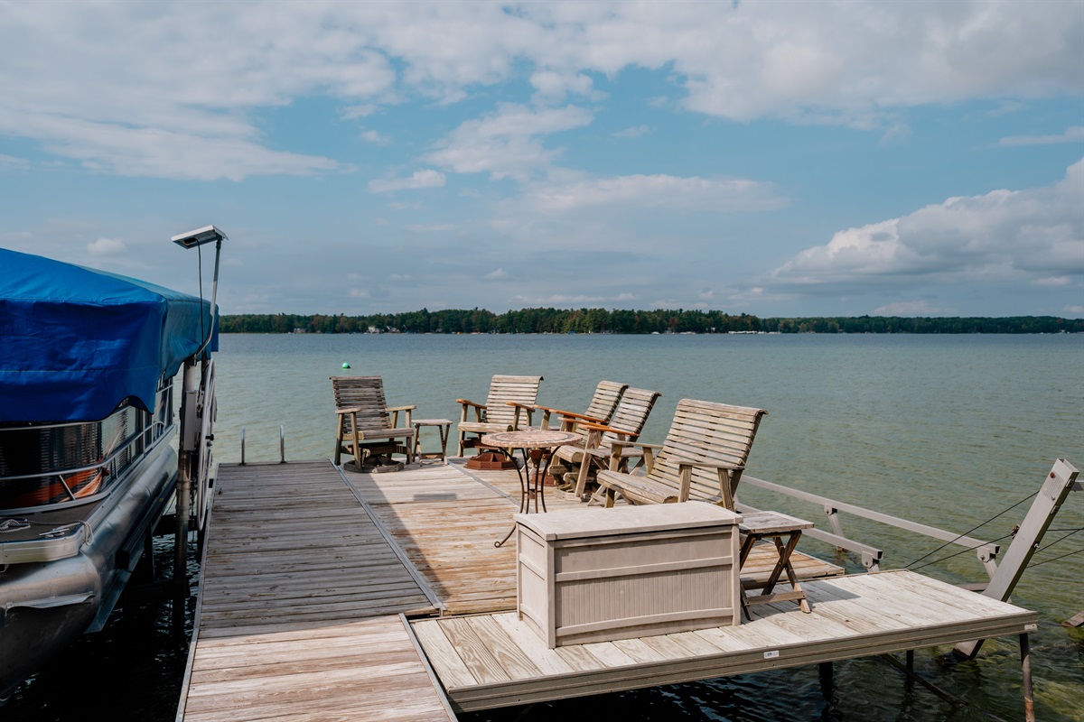 Massive dock platform! Pontoon NOT Included.