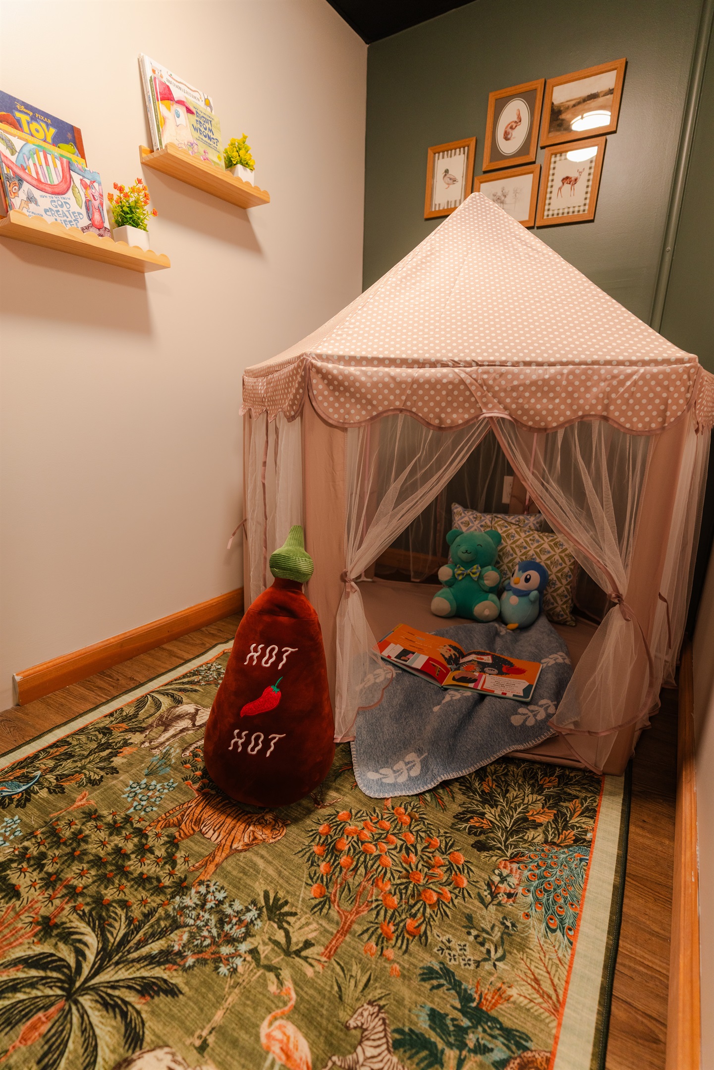 A cute little hideaway for kids to enjoy during their stay.