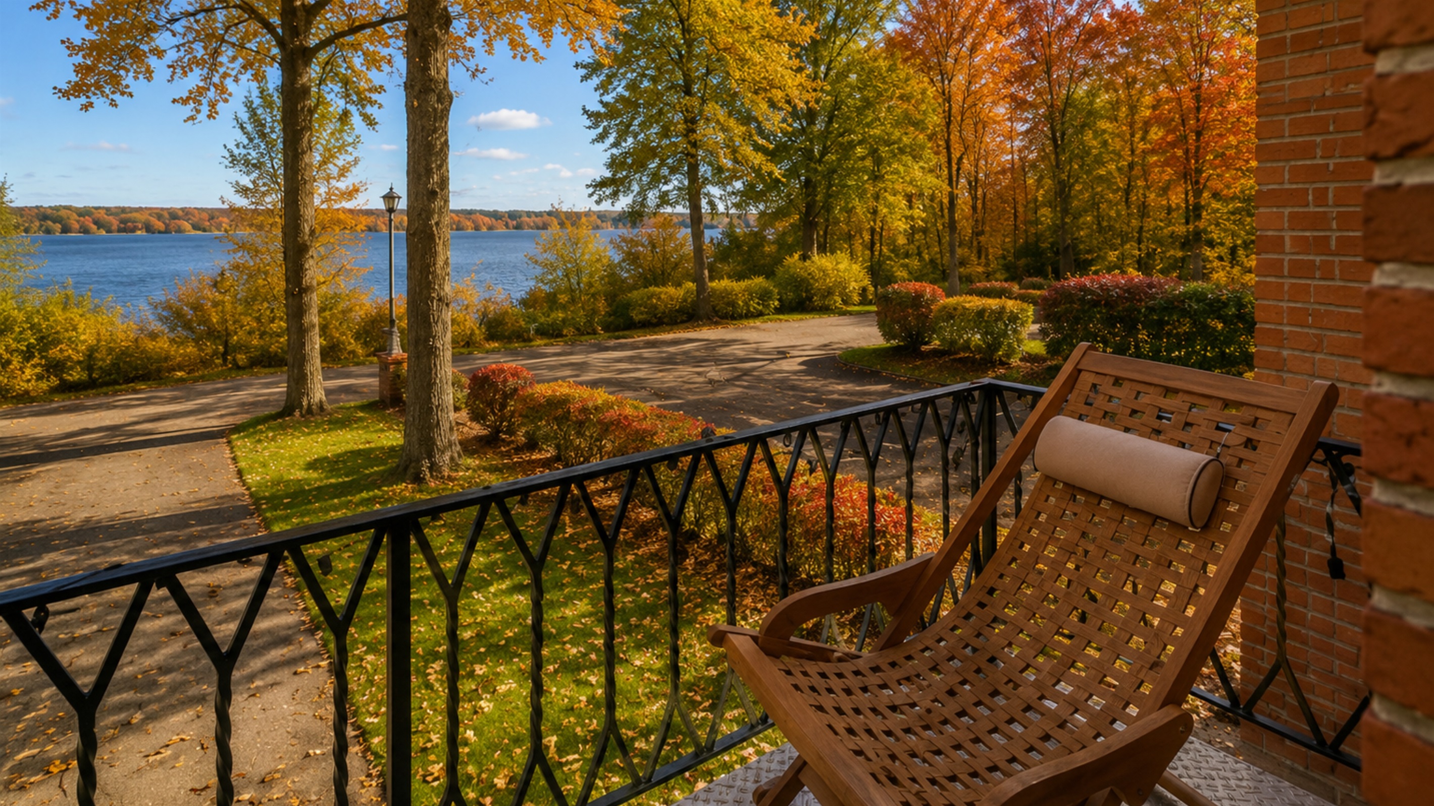 Enjoy your morning coffee or evening wine with stunning views of Cayuga Lake from this cozy private balcony. ☕️ (Each unit has balcony)
