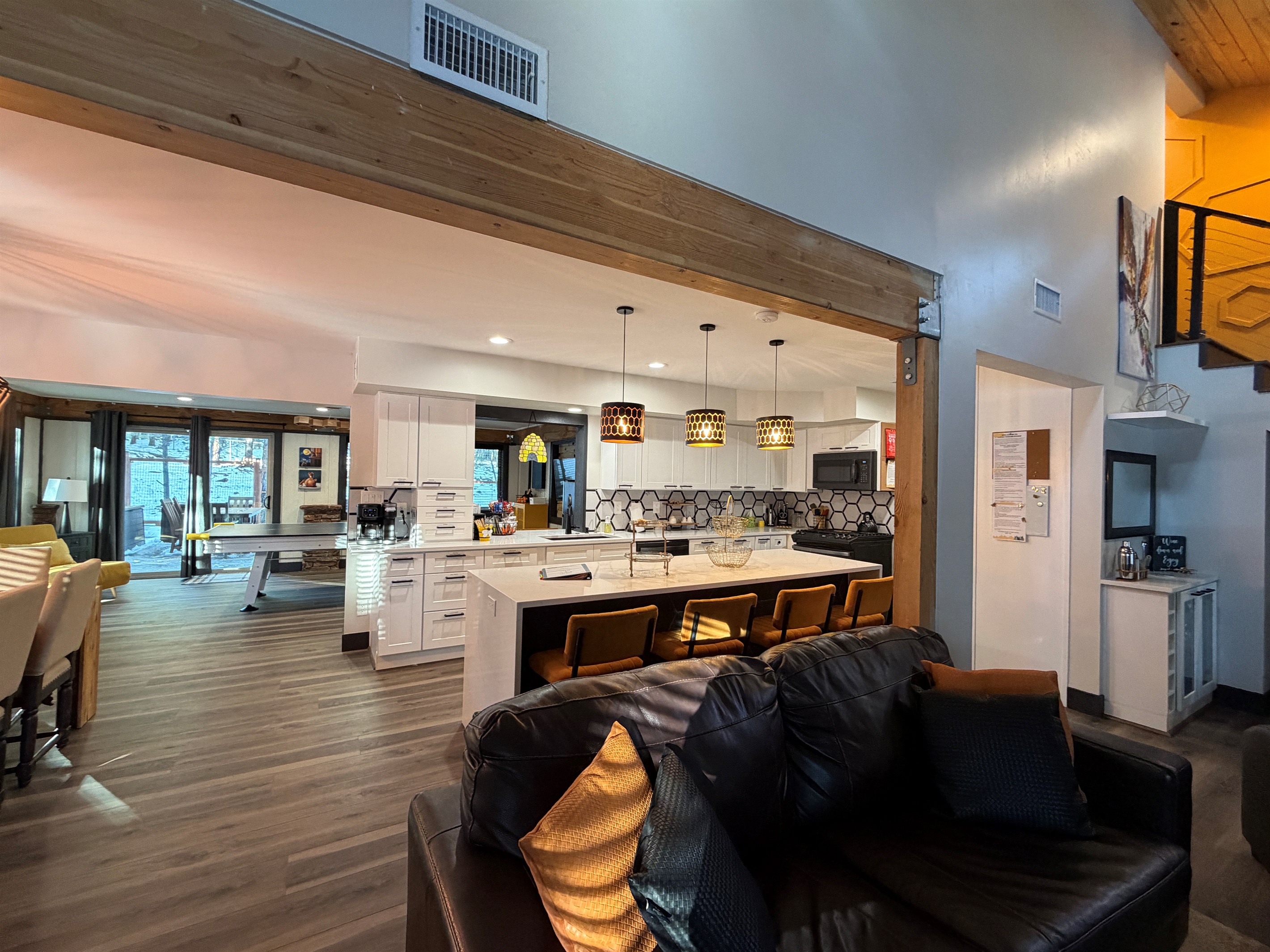 New Flooring and Kitchen Tile Backsplash