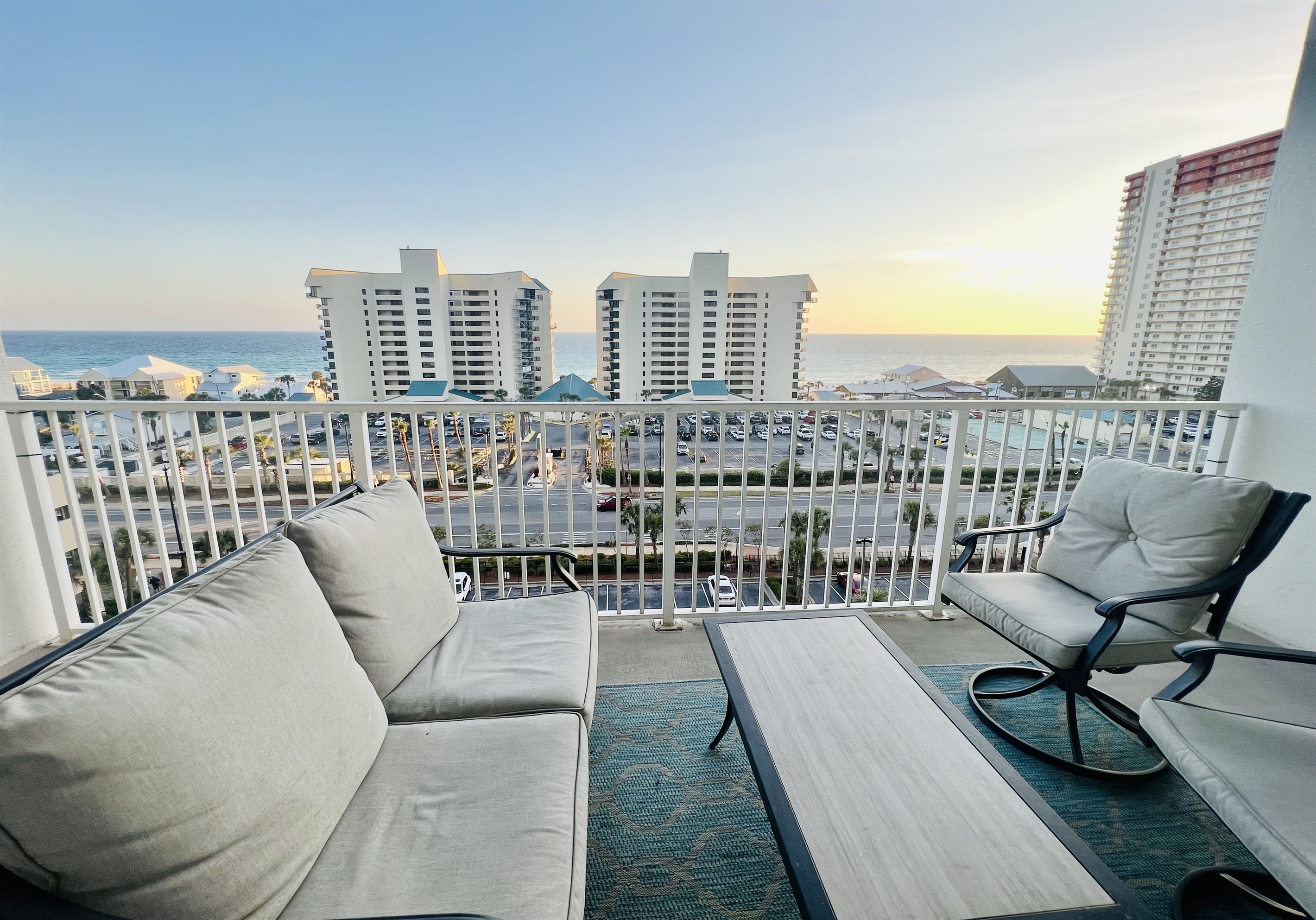 Balcony setting