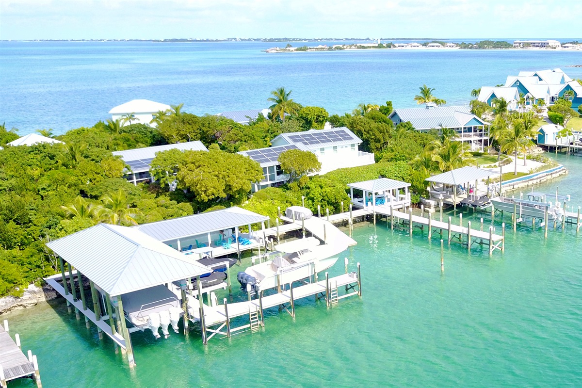 Protected private marina across the road from STARFISH BAY house. Private slip  can accommodate up to a 60 foot boat , included with the rental. Power and water are available at the docks.