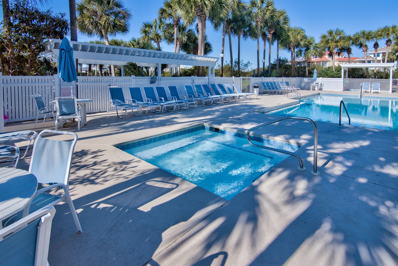 Pool & Hot Tub