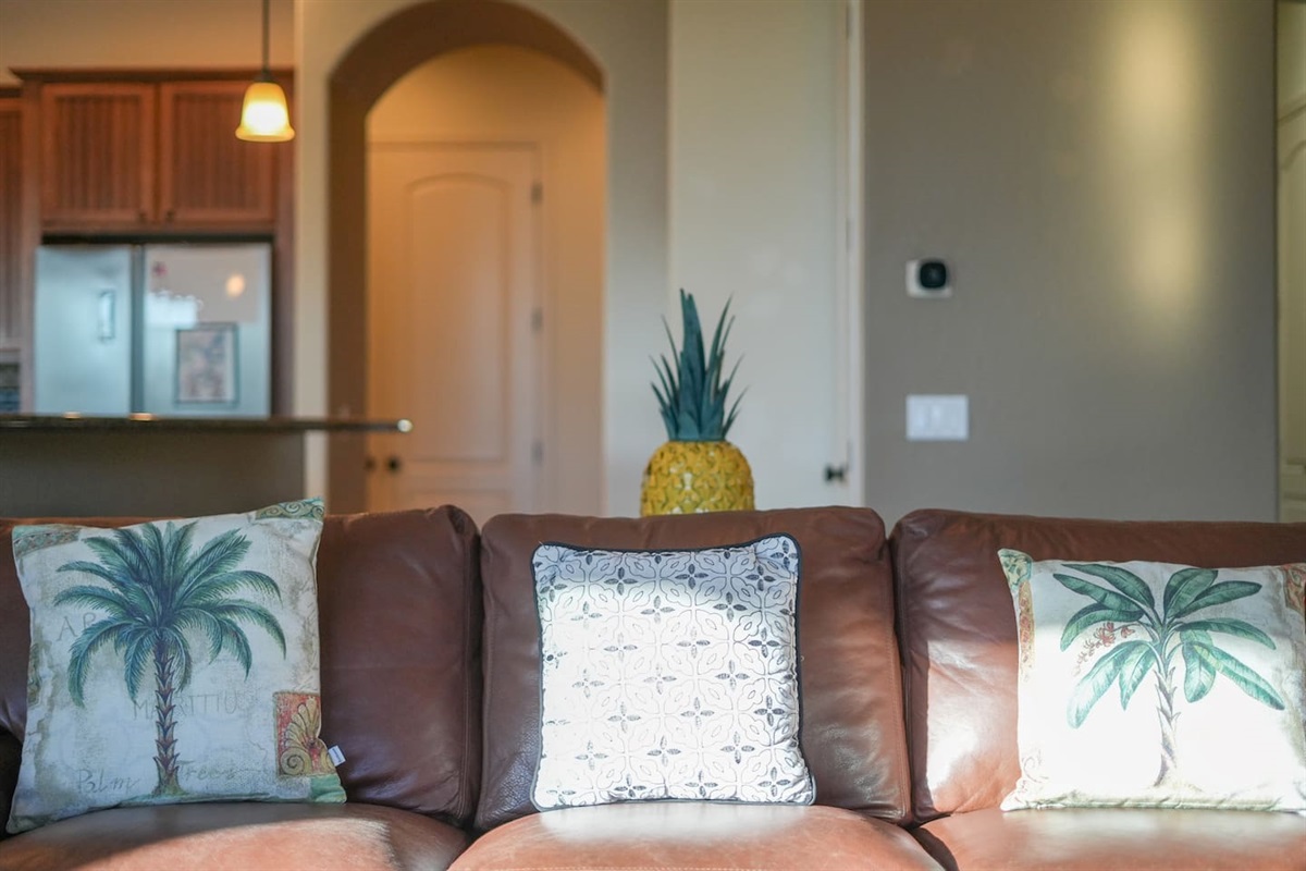 Comfortable leather seating accented with desert-inspired décor