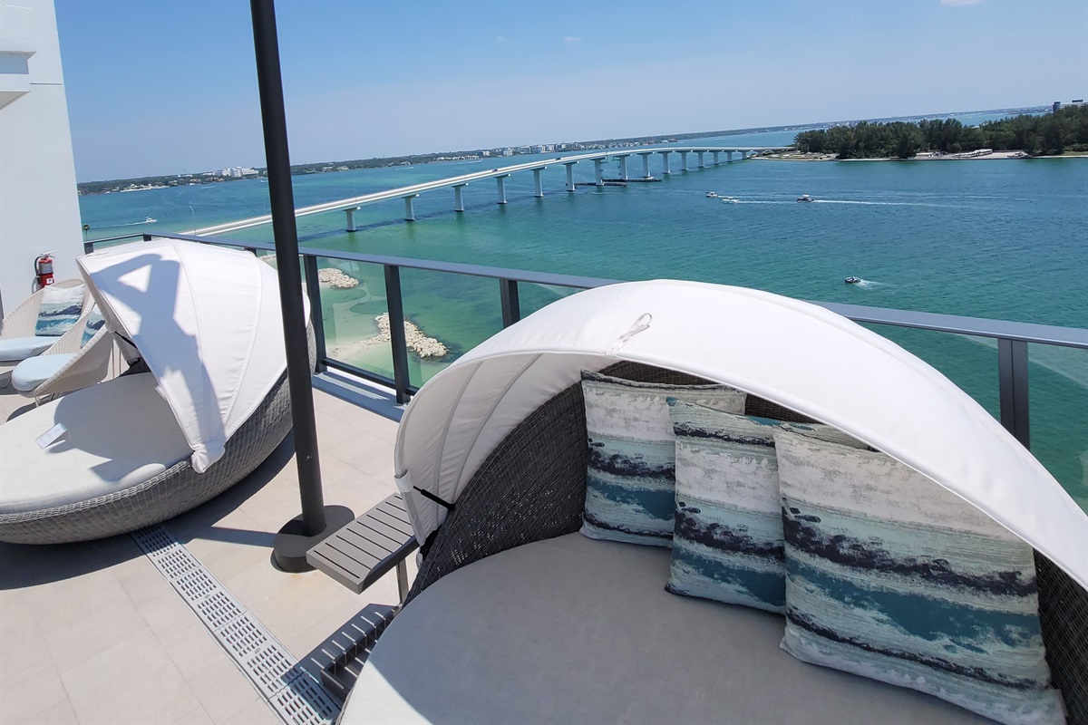 11th Floor pool area