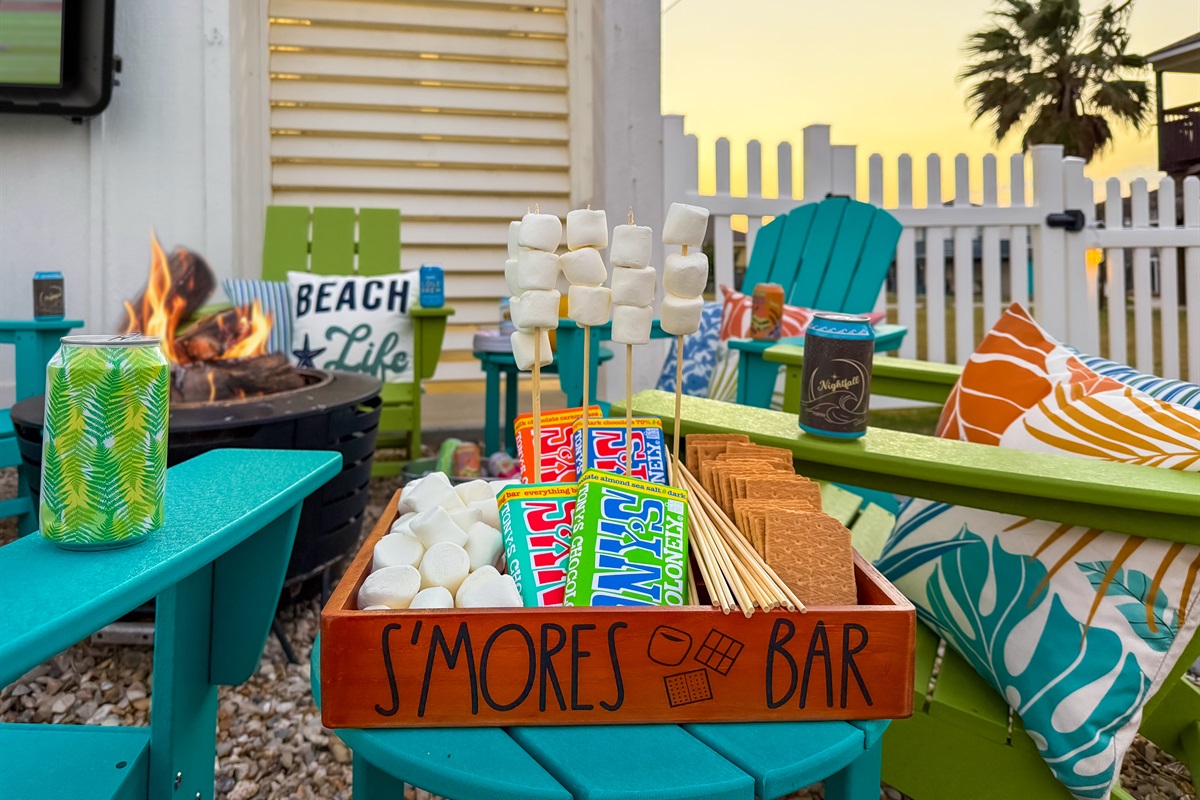 Light up the fire and host a s&rsquo;mores party while watching a game and taking turn in the tub.