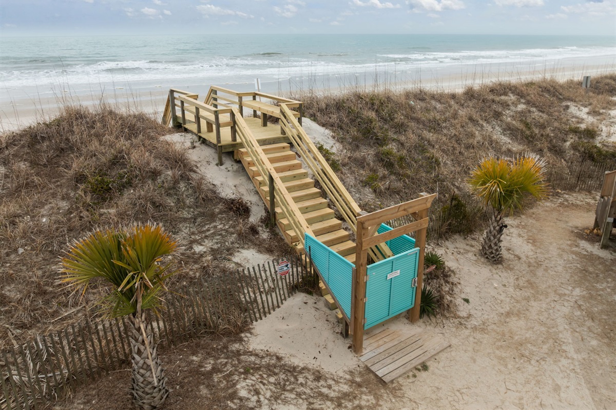 Private community beach access&mdash;your direct path to the sand and surf