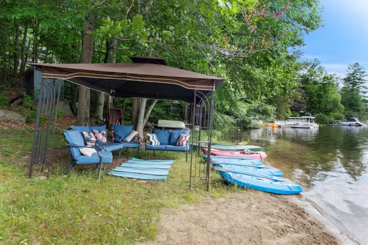 Gentle sloping beach with amenities for all