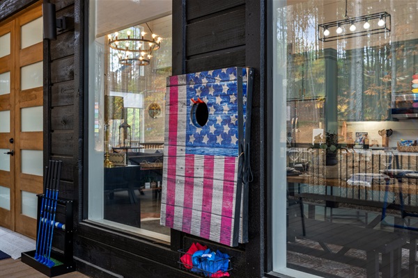Outdoor Cornhole Games