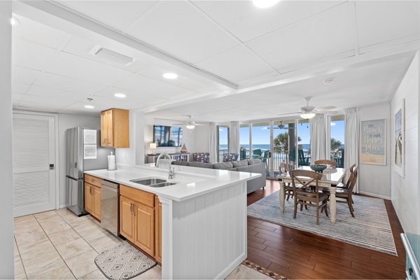 Spacious Kitchen with amazing views