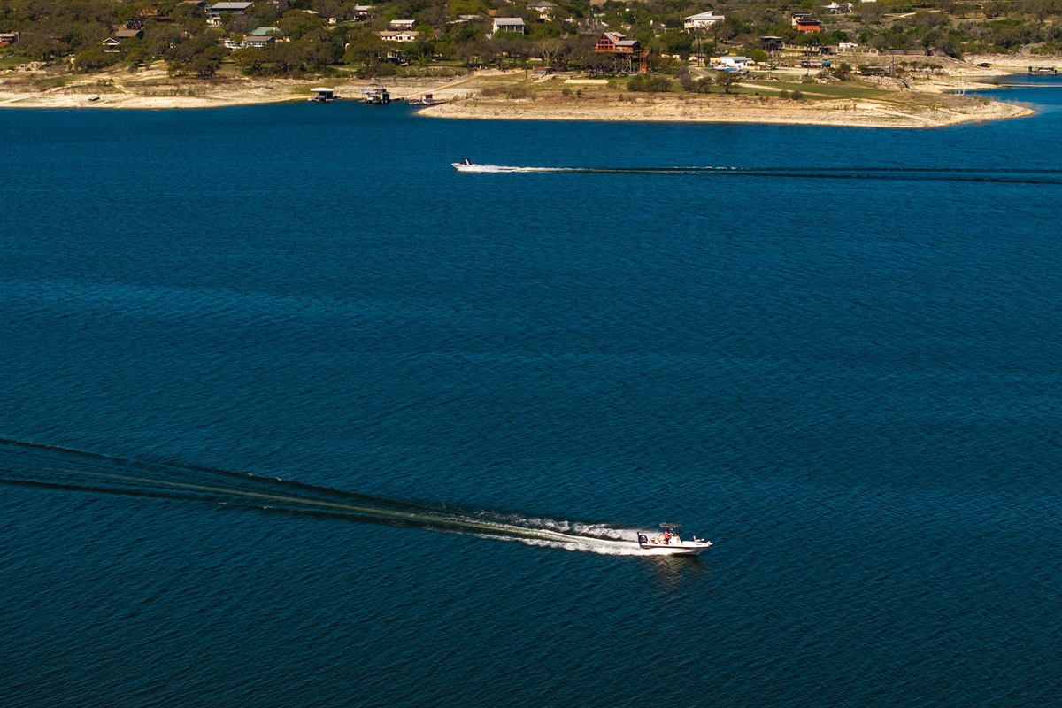 Beuitful Lake days on Lake Travis