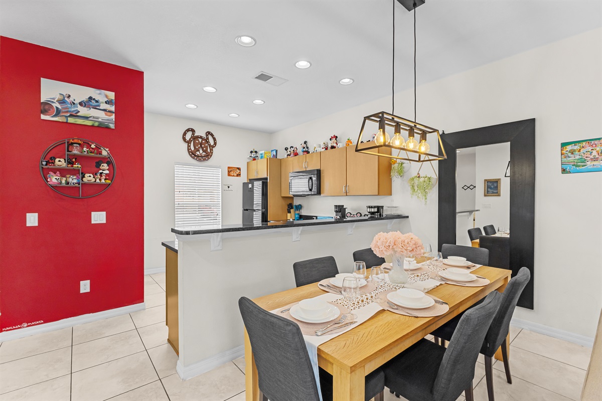 Dining table seating for group meals before heading to Disney parks