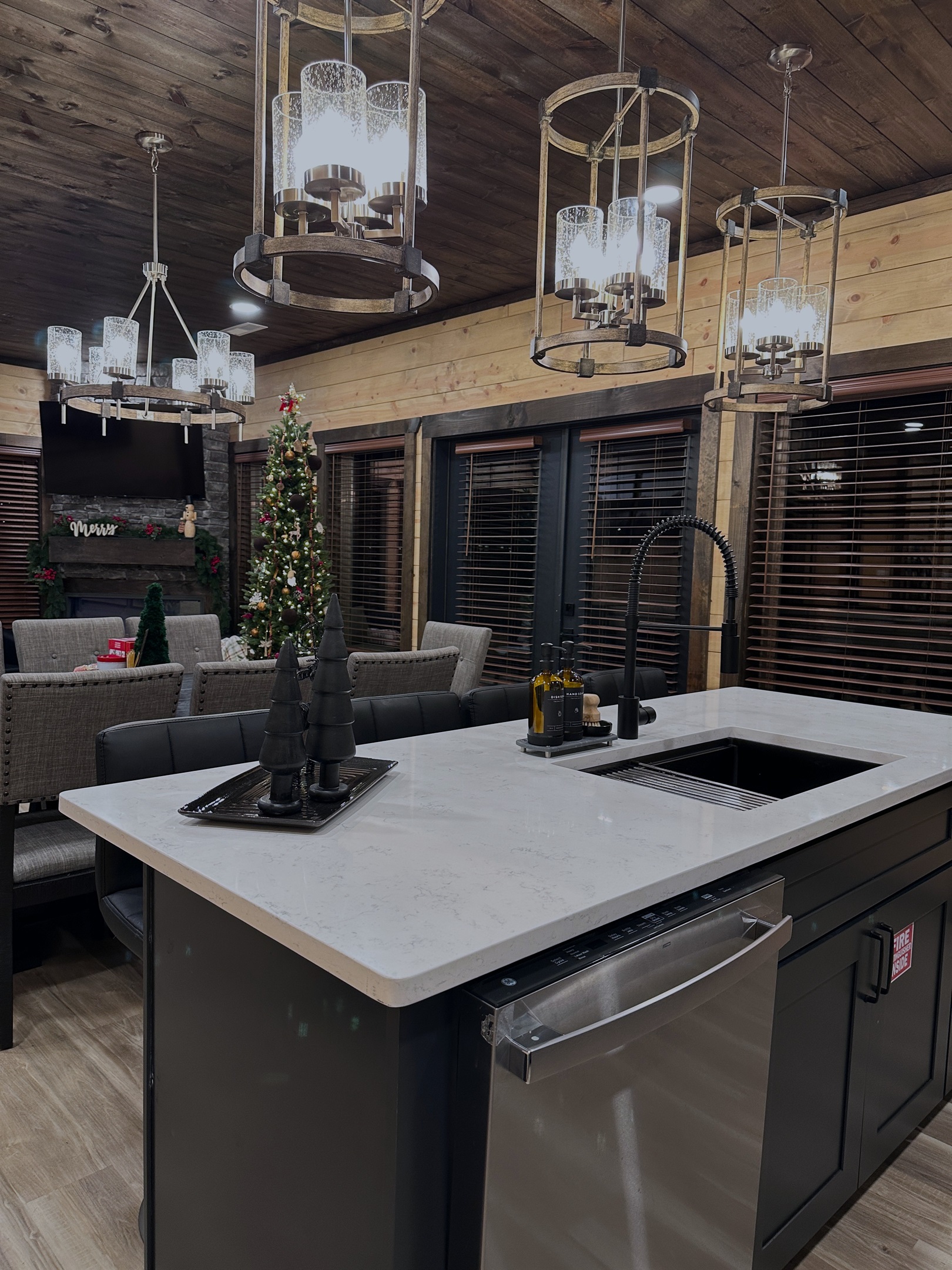 Floor 2 - Main Floor: Full Kitchen