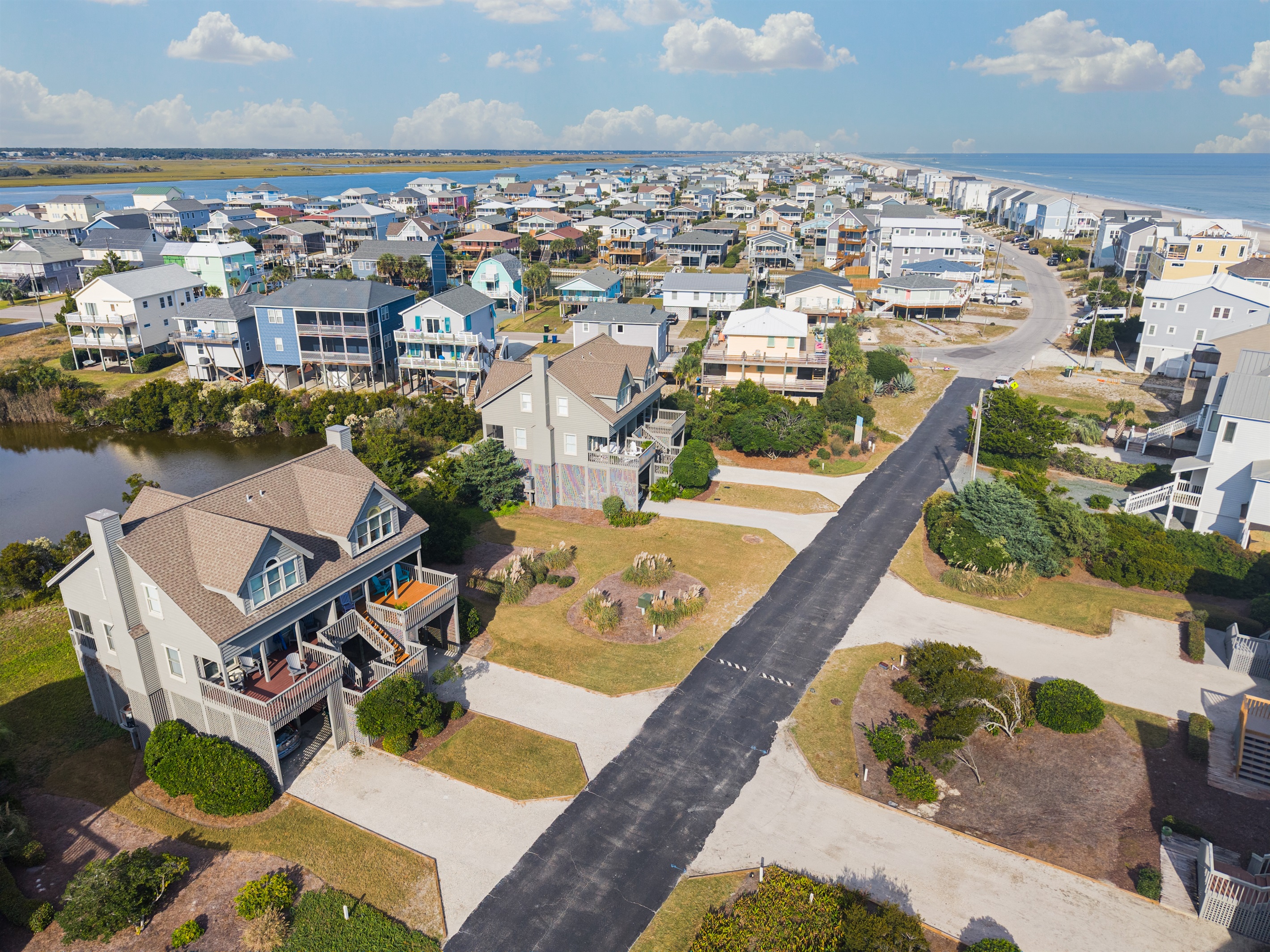 Quiet, family-friendly streets ideal for biking around Topsail Beach.