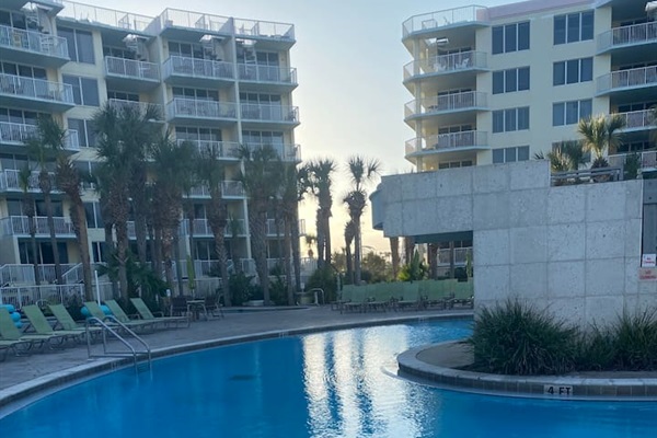 Bayside Heated Pool 
