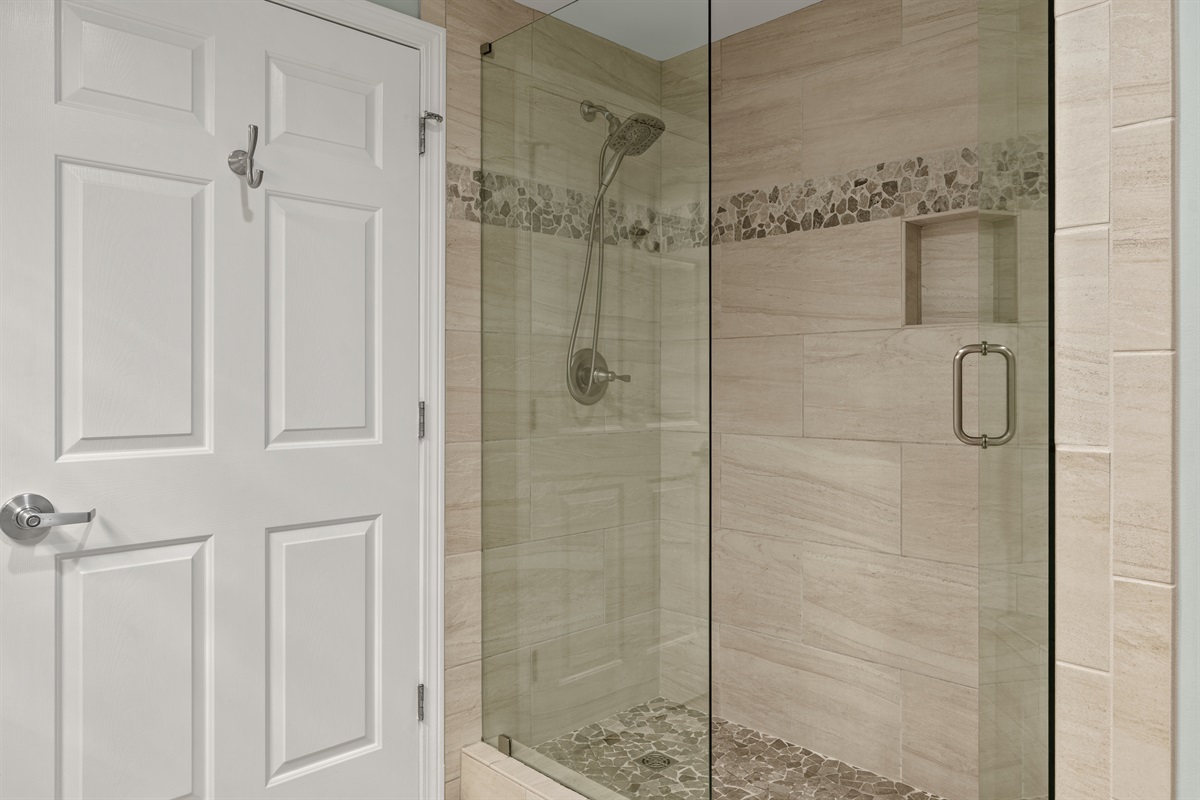 Walk in Shower: Master