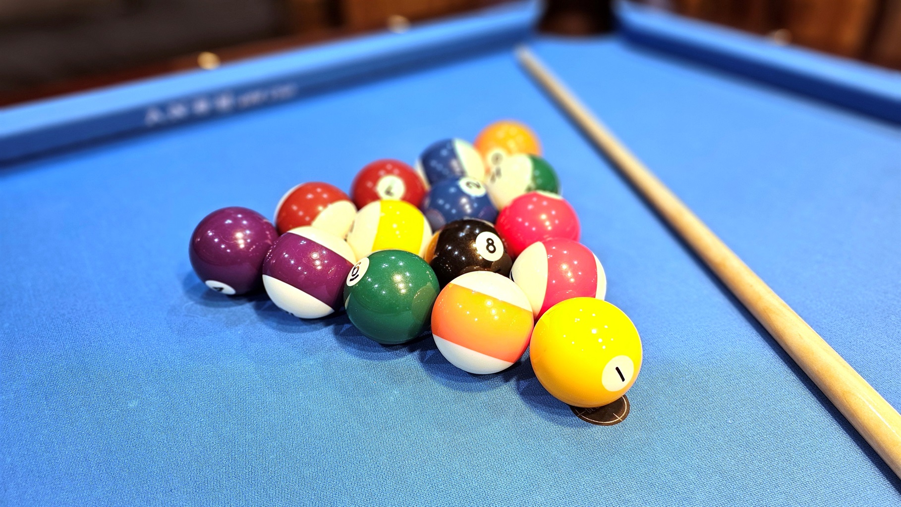 Game night ready: full‑size pool table for hours of fun
