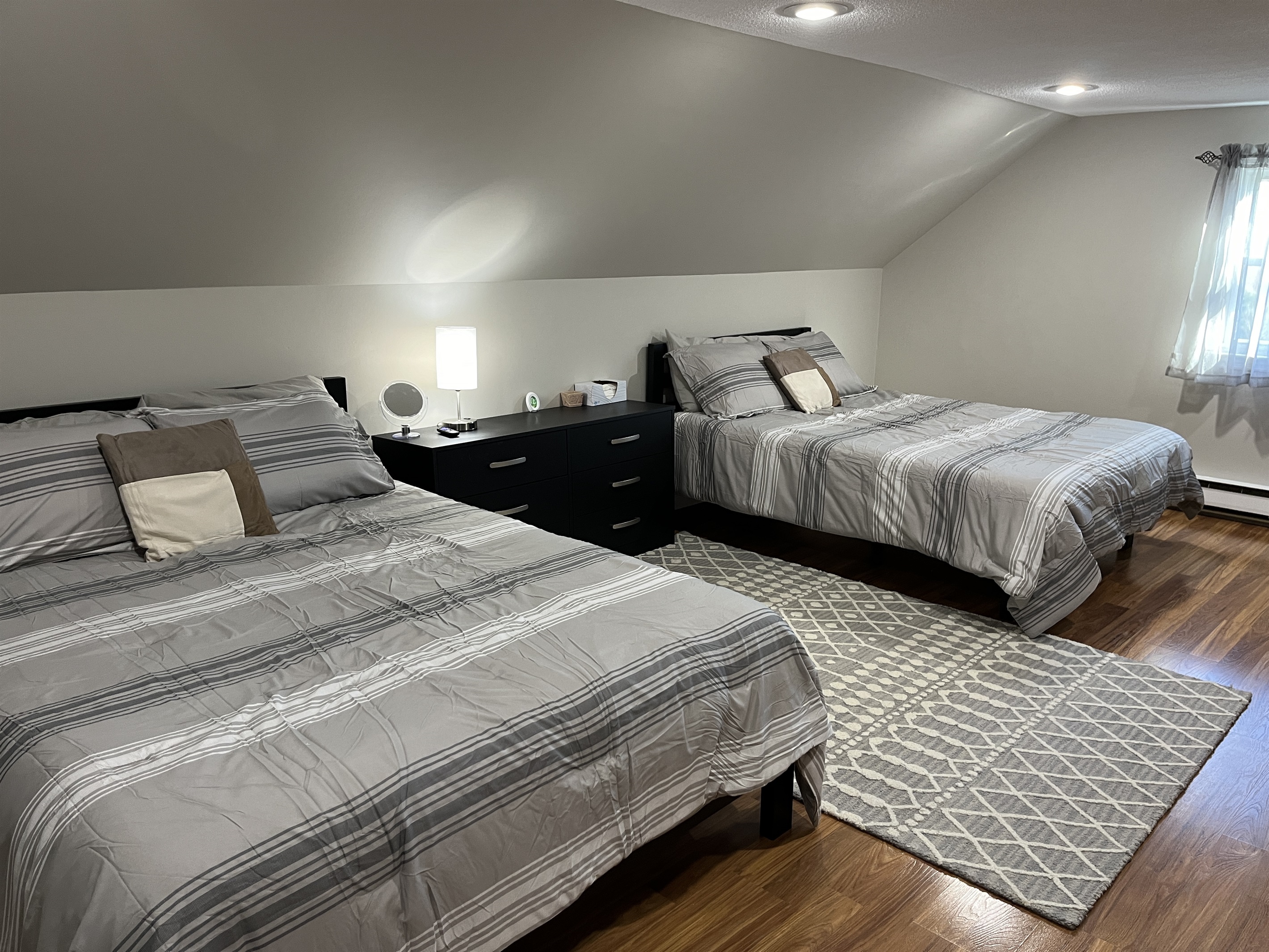 Hilltop Hideaway 2nd Floor bedroom #4 2 short Queen beds.