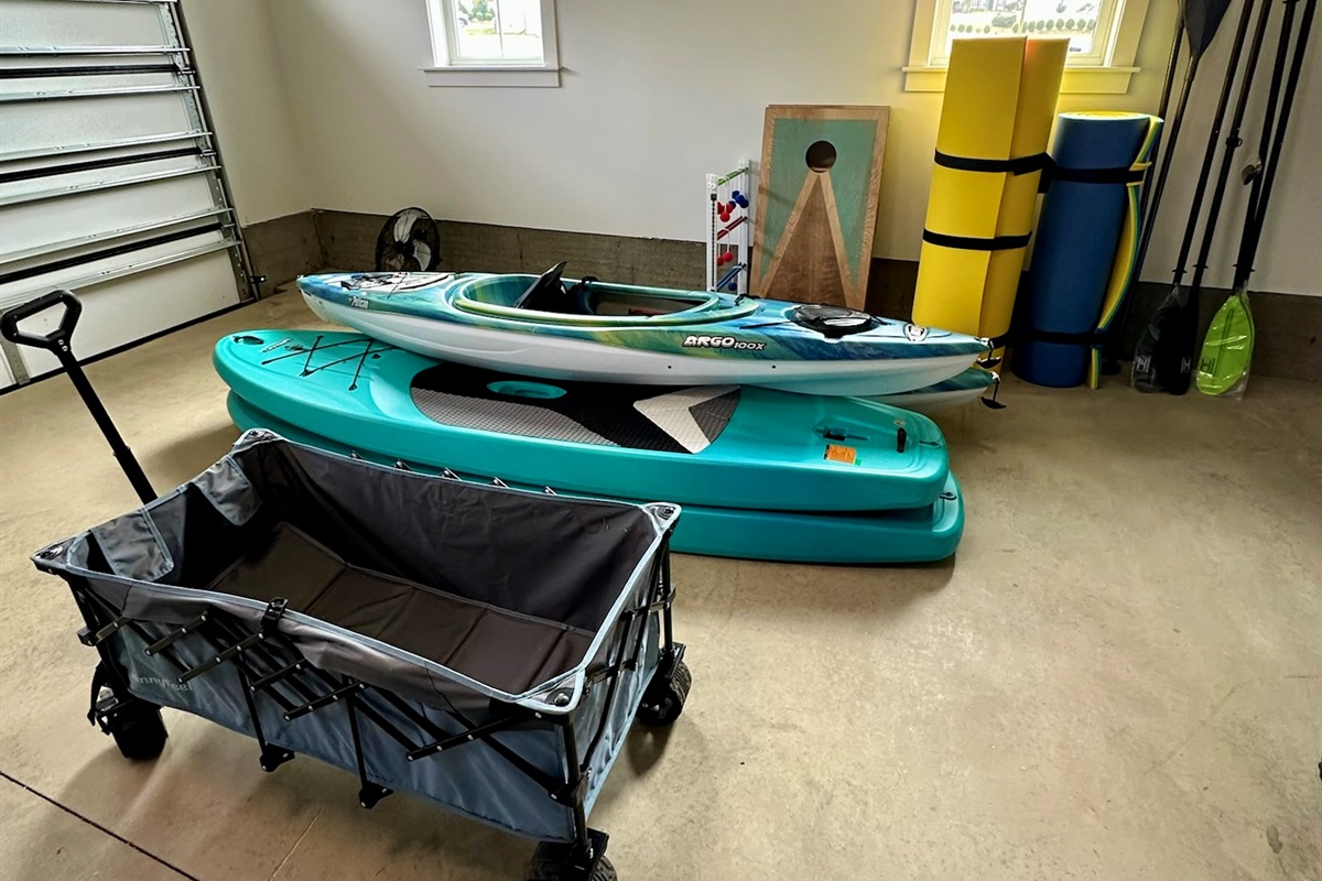 A handy fold-out wagon makes carrying coolers, gear, or beach supplies to the water a breeze.