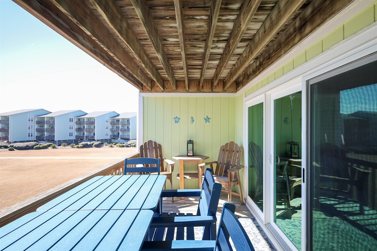 Sunny days at the balcony!