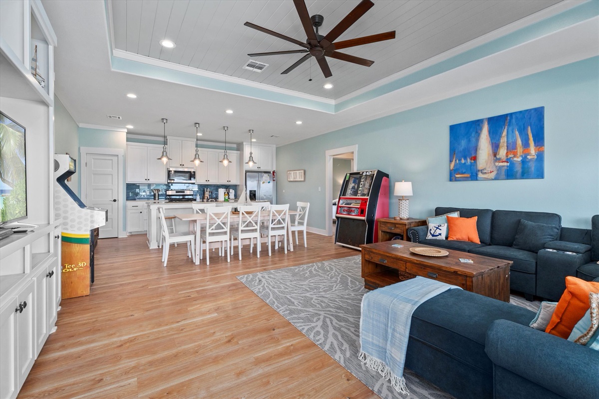 870bfe0ca19b499abc407b90d3b55e7a Large | Beachhouse | Texas | TX | Vacation Homes | Galveston | Crystal Beach | Kokomo | Breezy Days | Beachfront Elegance | Sunrise Serenity | Southern Sands Property Management, LLC
